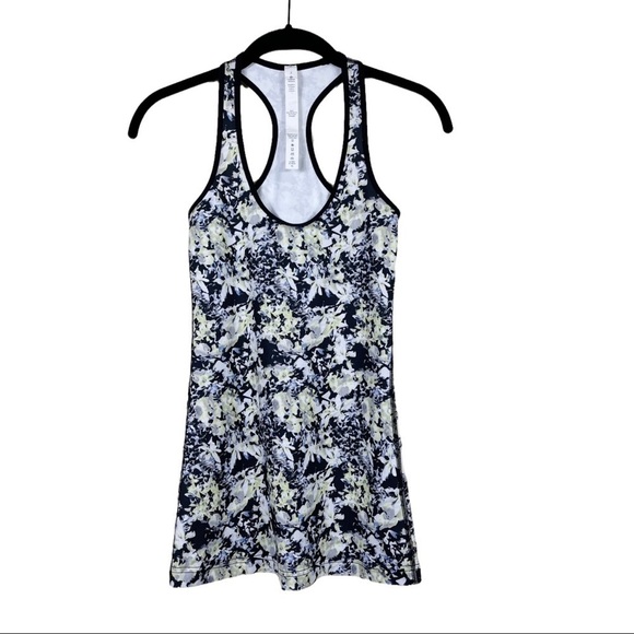 Lululemon Blue Cool Crosscourt Petal Floral Racerback Activewear Tank Top Size 2 - Picture 1 of 8